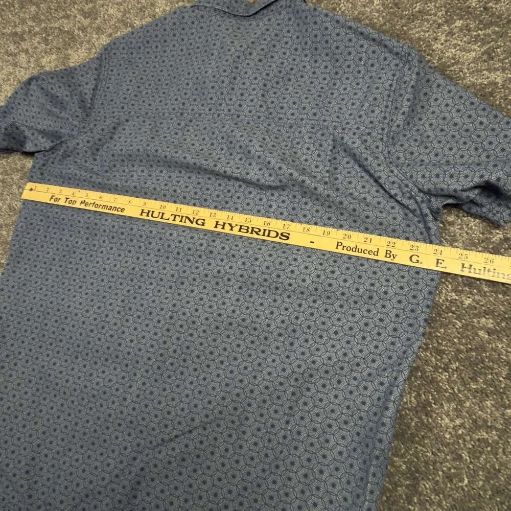 LL Bean Shirt Men's Large Blue Button Up Geometric Cotton Nylon Short‎ Sleeve
